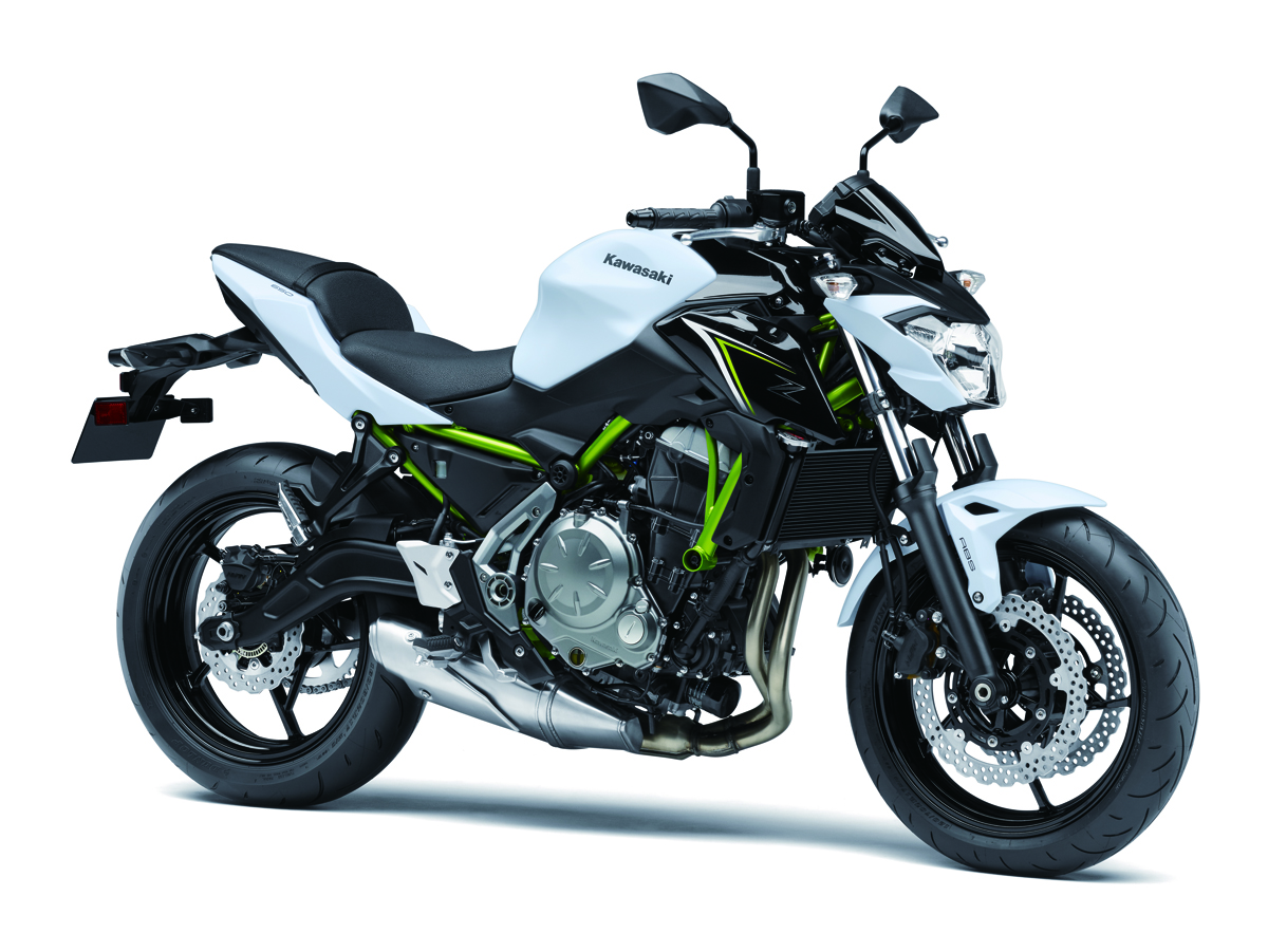 Kawasaki Z650 la nuova naked media arriverà a Eicma 2016