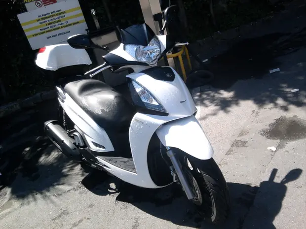 Prova Kymco People GTi 125 2011 Prova Kymco People GTi 125 2011