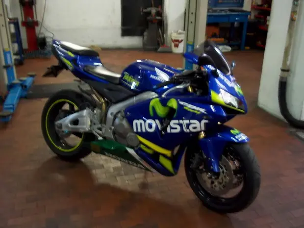 Prova Honda CBR 600/1000 RR 2004-2007 CBR 600 RR Movistar 2002-2009 Prova Honda CBR 600/1000 RR 2004-2007 CBR 600 RR Movistar 2002-2009