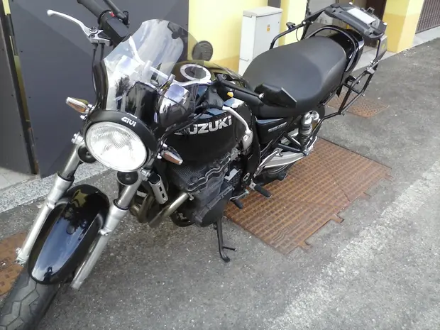 Prova Suzuki GSX 600/750 Prova Suzuki GSX 600/750
