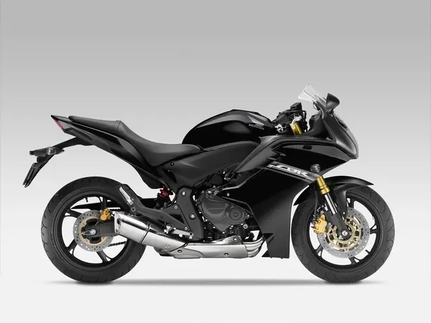 Prova Honda CBR 600 F 2011 Prova Honda CBR 600 F 2011