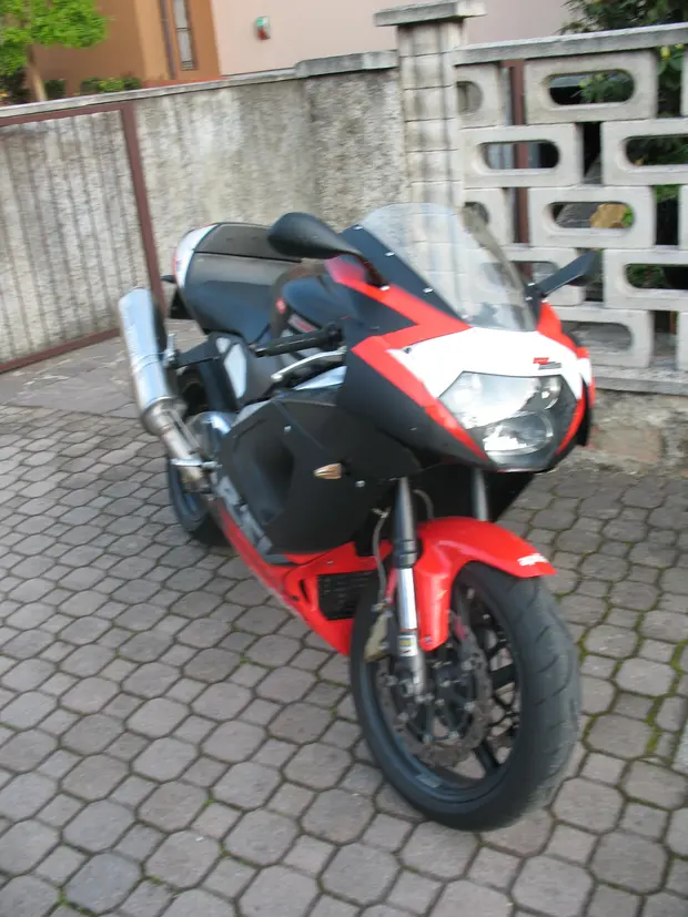Prova Aprilia RSV Mille 1999-2009 Prova Aprilia RSV Mille 1999-2009