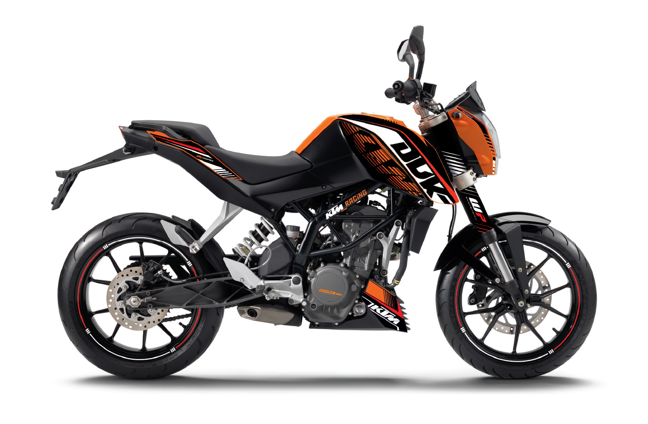 KTM ecco il catalogo Powerparts e un "vestitino" nuovo per le Duke