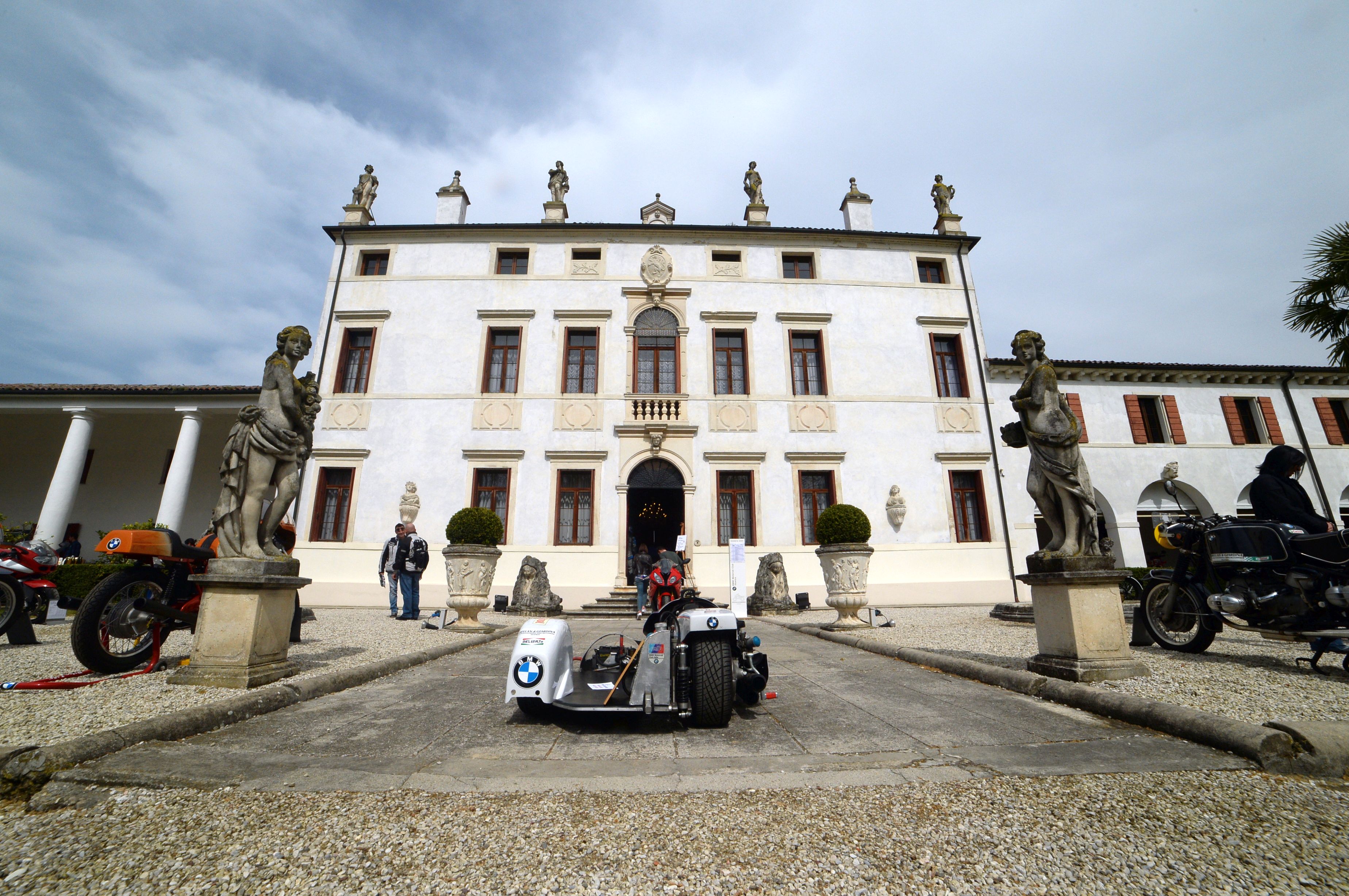 Bmw Motorrad Day Festa Tedesca A Vicenza Il 2 Aprile