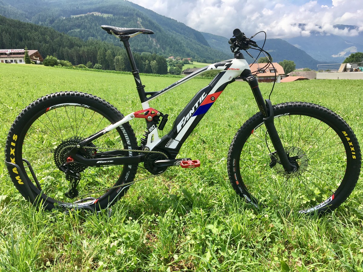 Bici elettriche Fantic punta in alto con la XF1 Integra