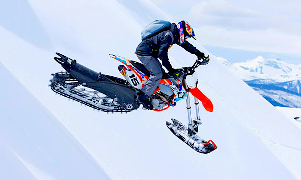 Snowrider, il kit per godersi la moto anche sulla neve