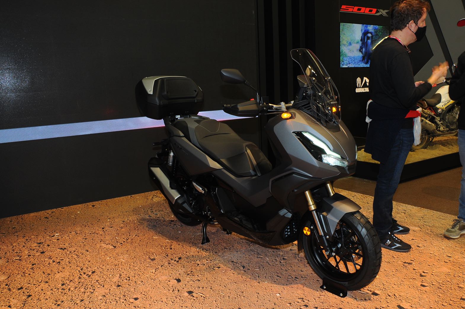 Honda ADV 350: ad Eicma 2021 debutta il fratello minore dell'X-ADV -  Infomotori