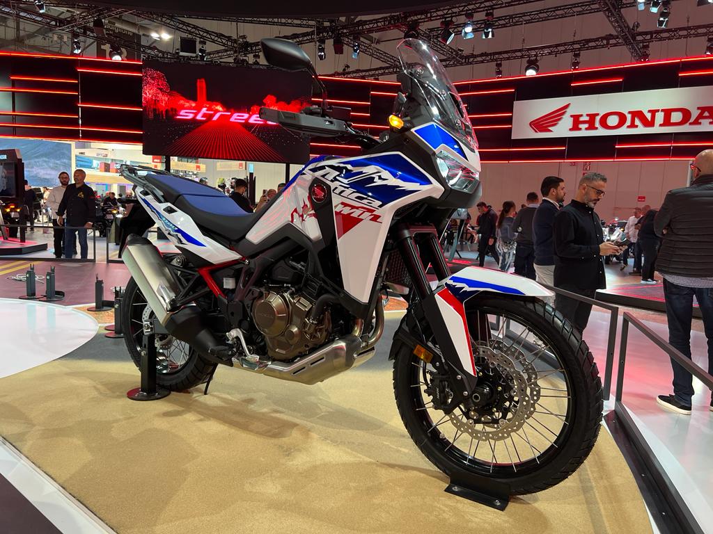 Più comode e più vigorose le Honda CRF1100L Africa Twin 2024