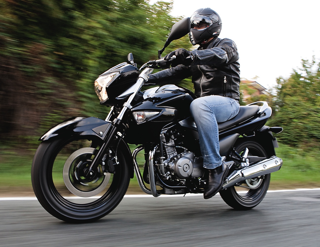 suzuki inazuma 250 price
