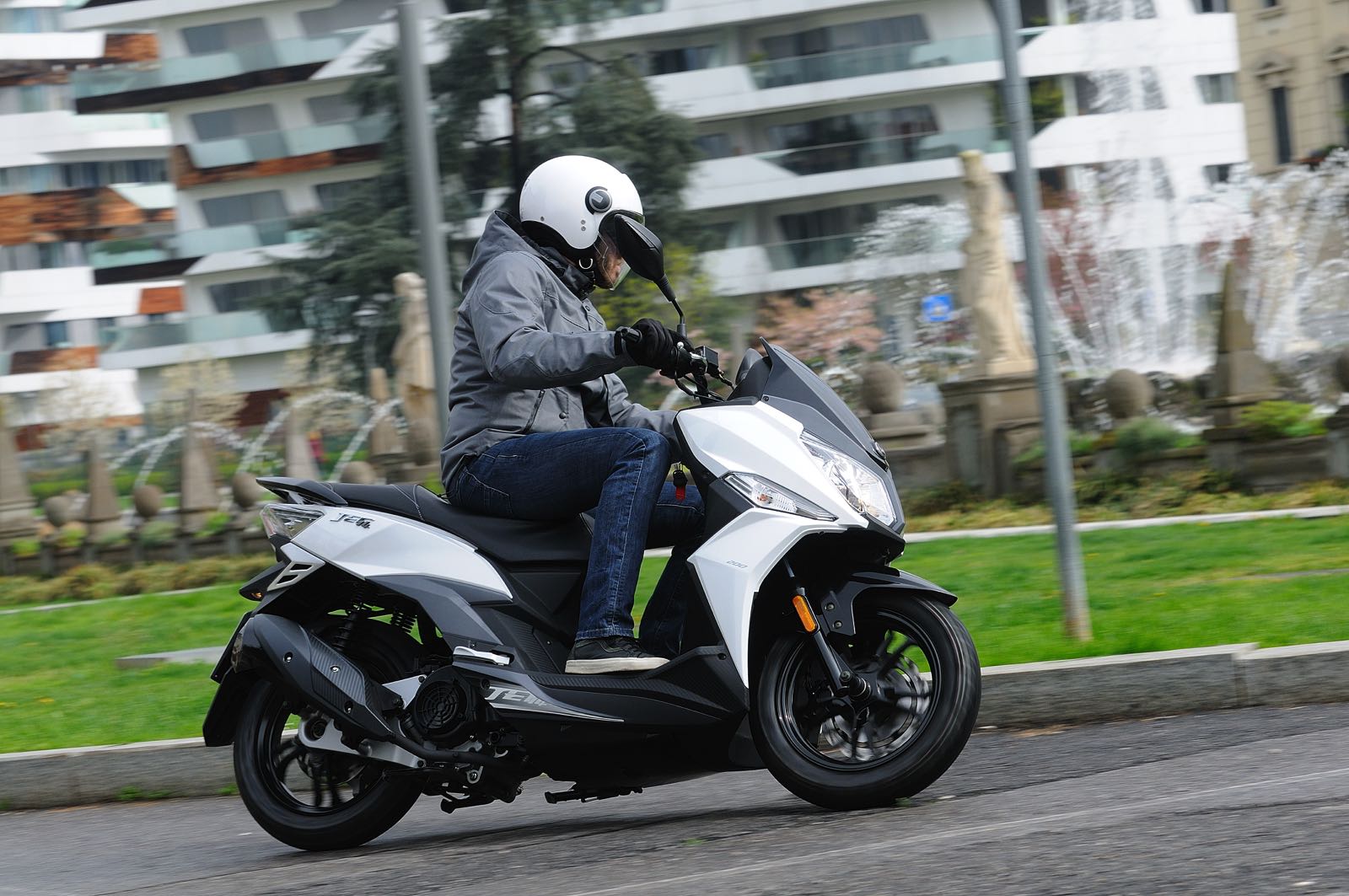 Sym Jet 14 200 2017 prezzo, informazioni tecniche, foto e video ...