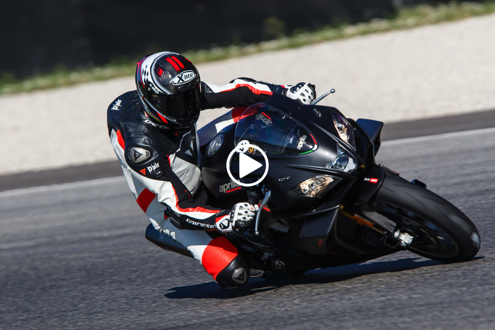 Aprilia RSV4 1100 Factory 2019 prezzo, informazioni tecniche, foto e video  - Insella.it