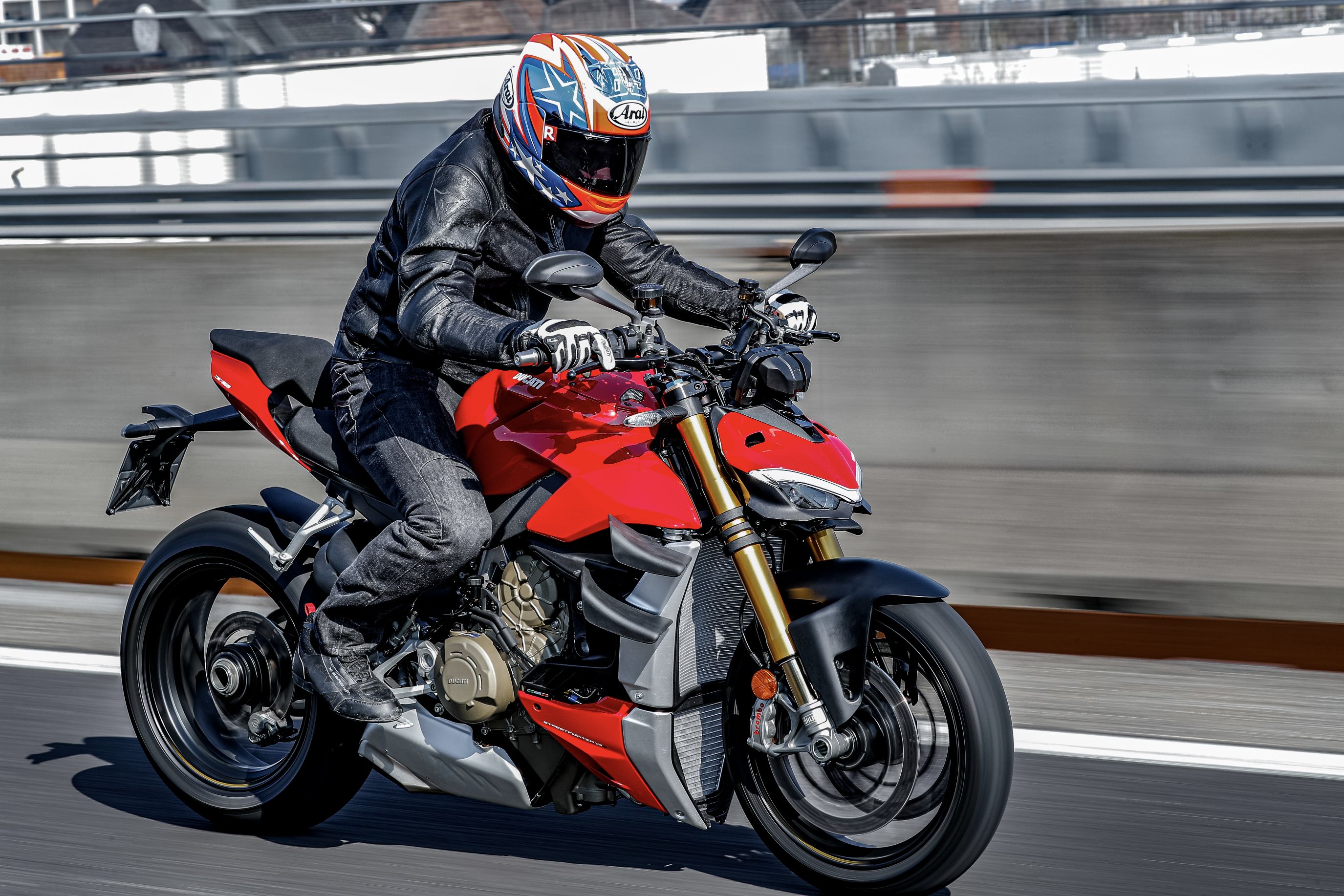Ducati Streetfighter V4: due moto in una - Mondo Moto 
