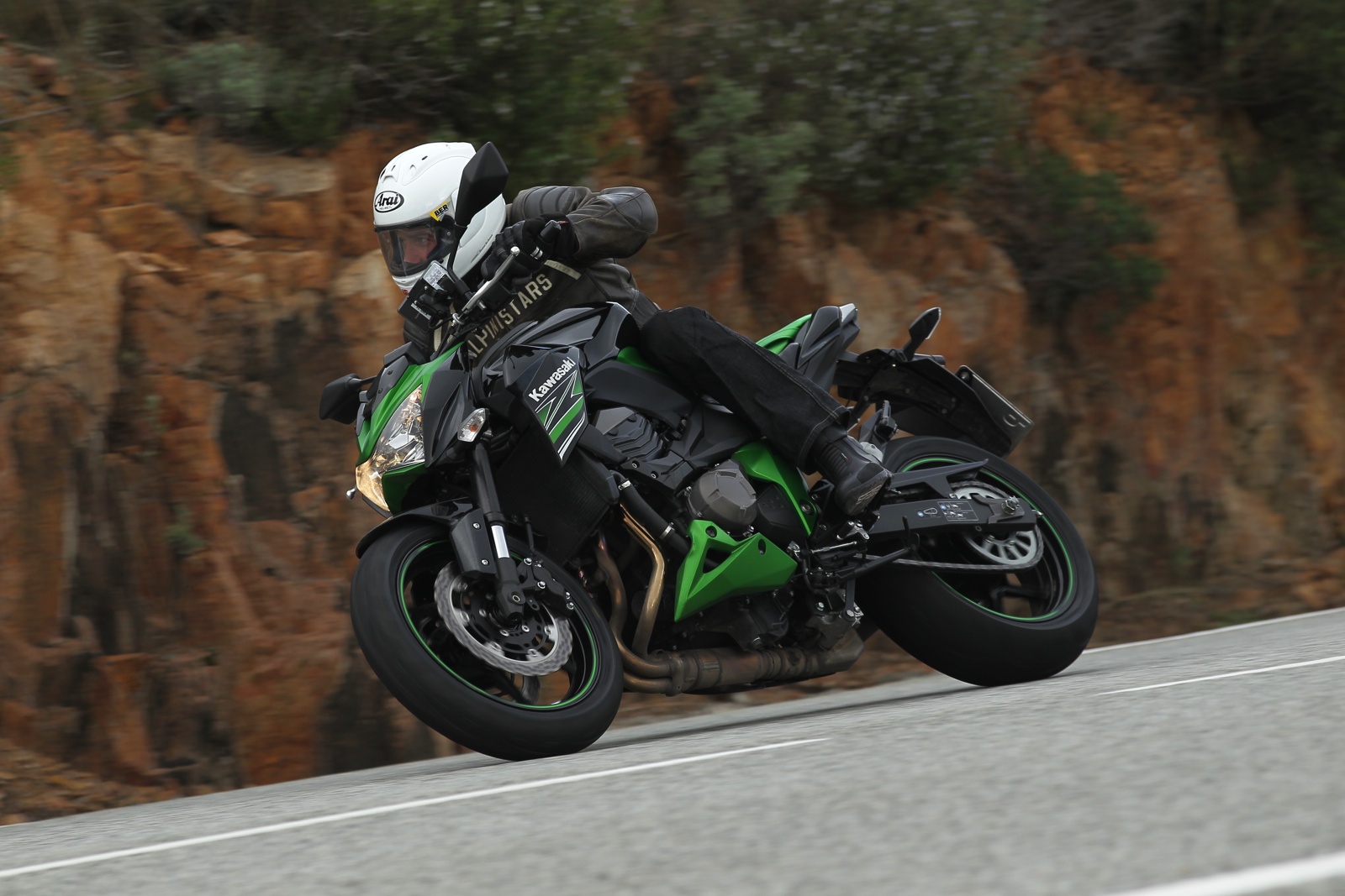 Kawasaki Z800 2013 prezzo, informazioni tecniche, foto e video - Insella.it