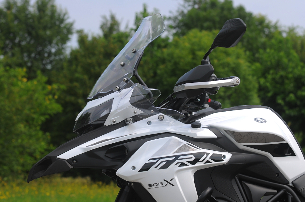 Benelli TRK 502 X 2020 prezzo, informazioni tecniche, foto e video 