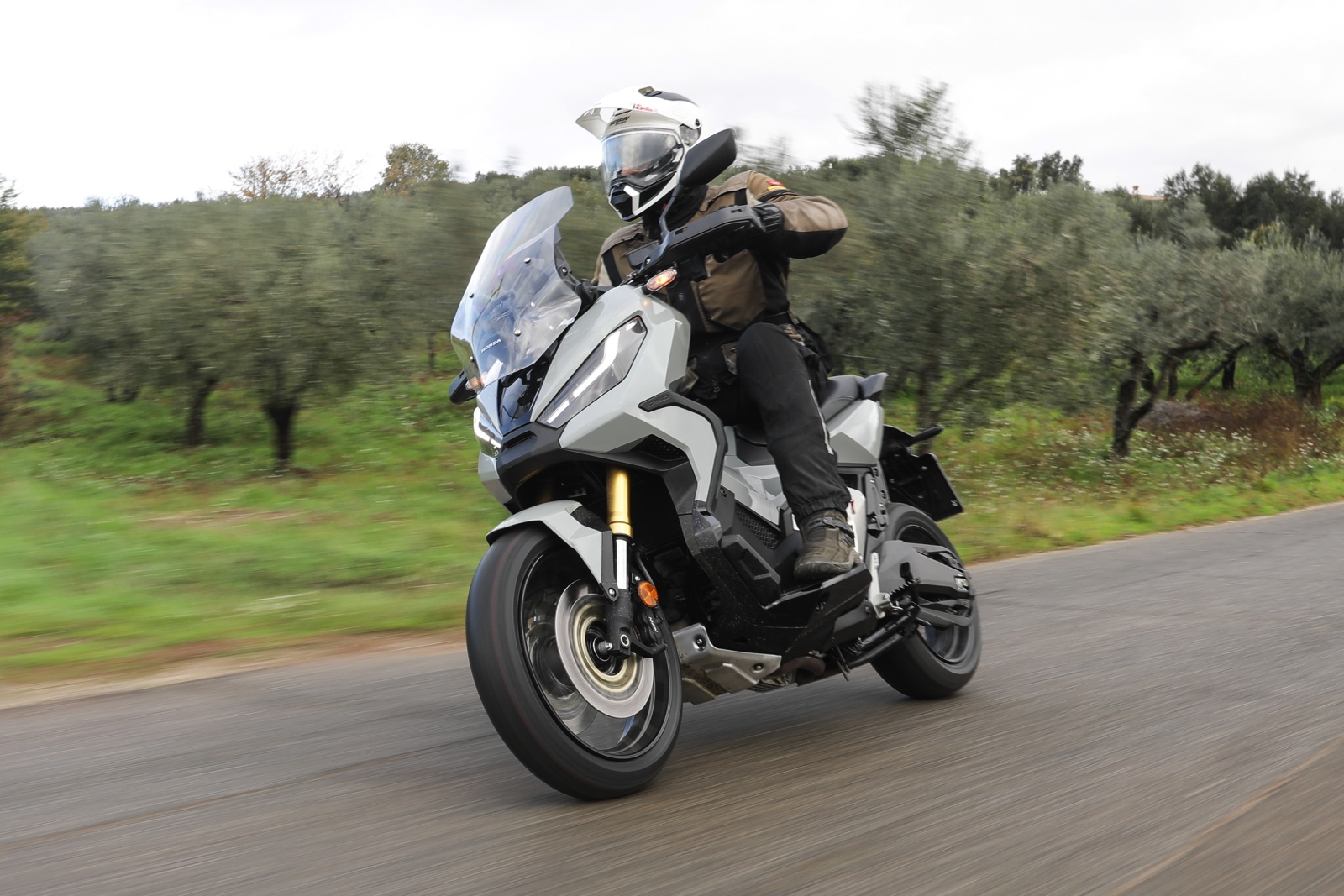 Honda X-ADV DCT 2021 prezzo, informazioni tecniche, foto e video -  Insella.it