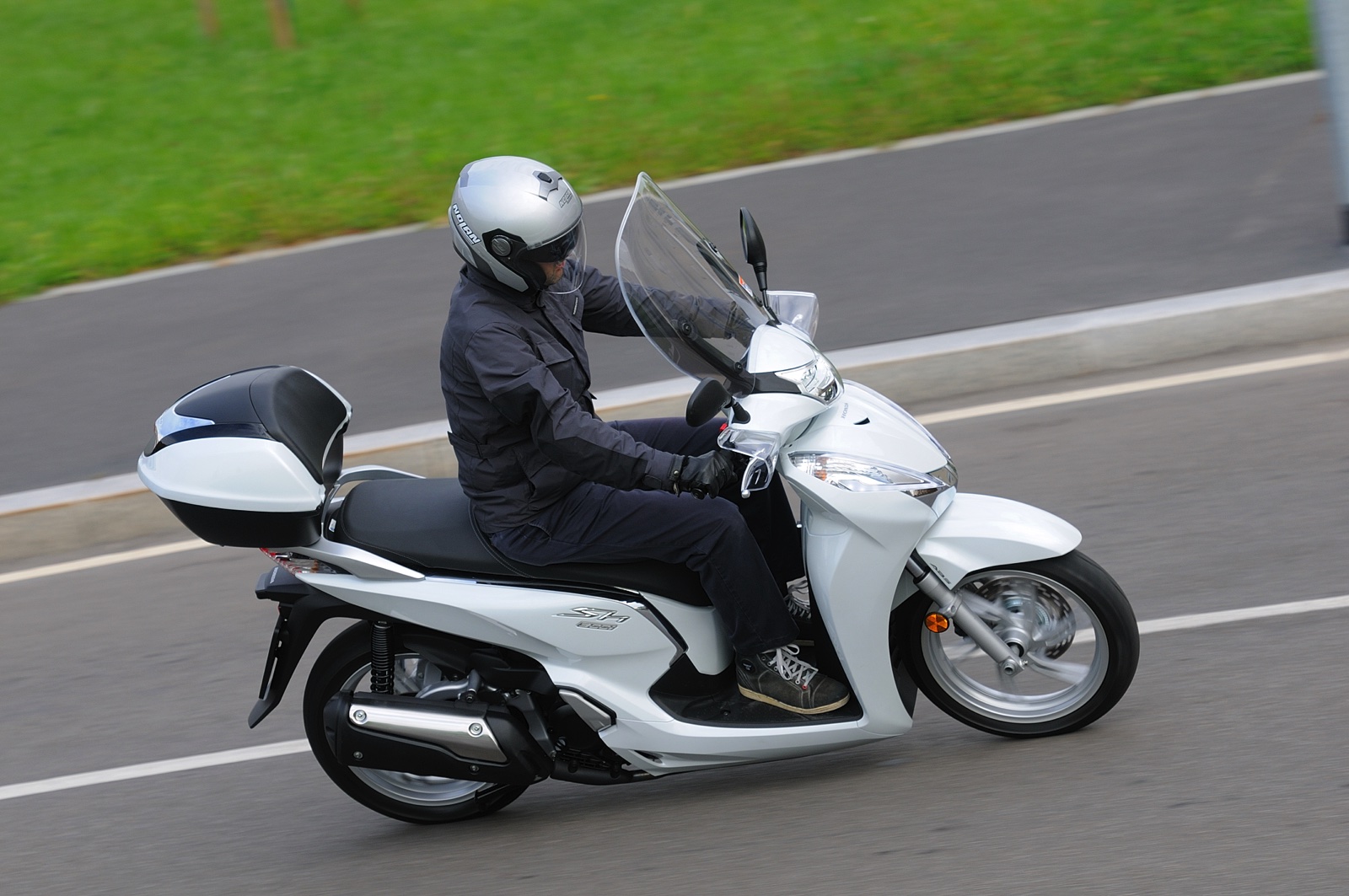 Honda Sh 300i 2016 Prezzo Scheda Tecnica Dati Foto E Video
