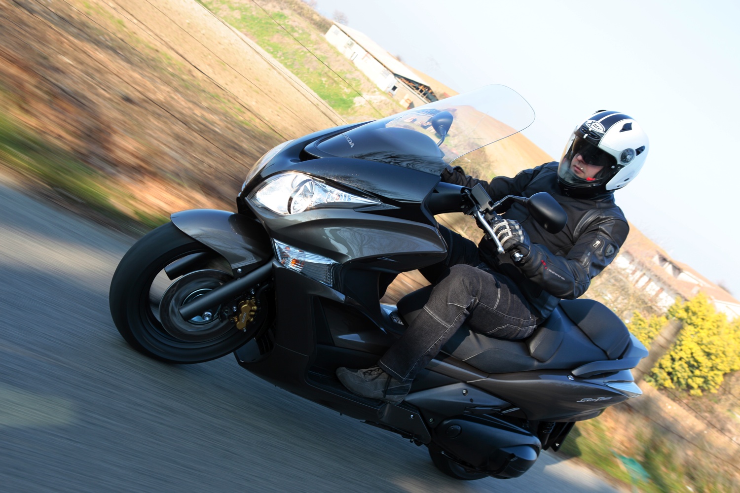 Honda Sw T 600 11 Prezzo Scheda Tecnica Dati Foto E Video Insella It