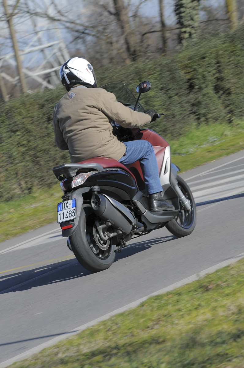 Piaggio Beverly Sport Touring 350ie 2012-2015: guida all'acquisto  dell'usato - Motociclismo