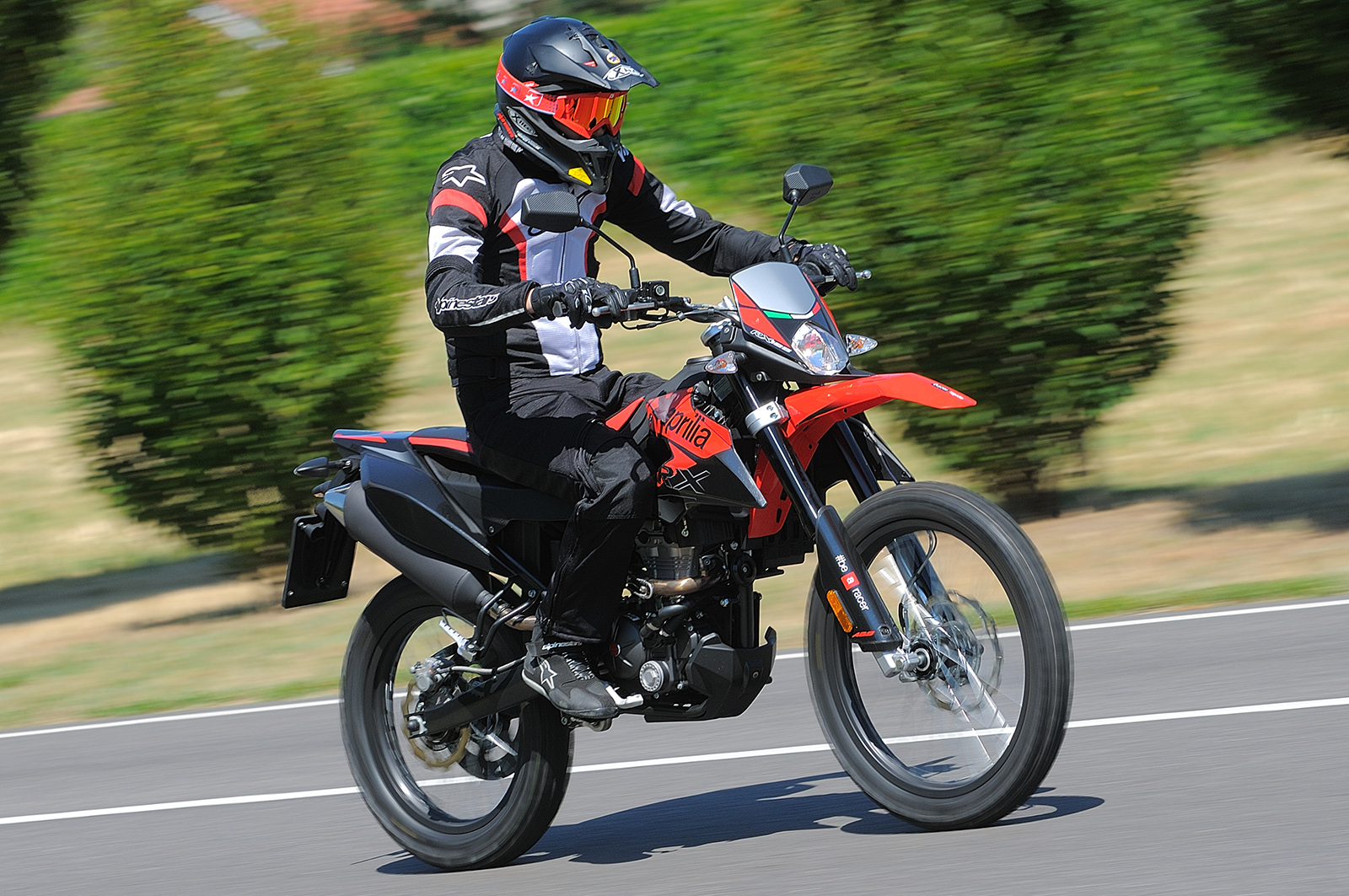 Aprillia Rx90 Aprilia RX listino prezzo - scheda tecnica - foto - Insella.it