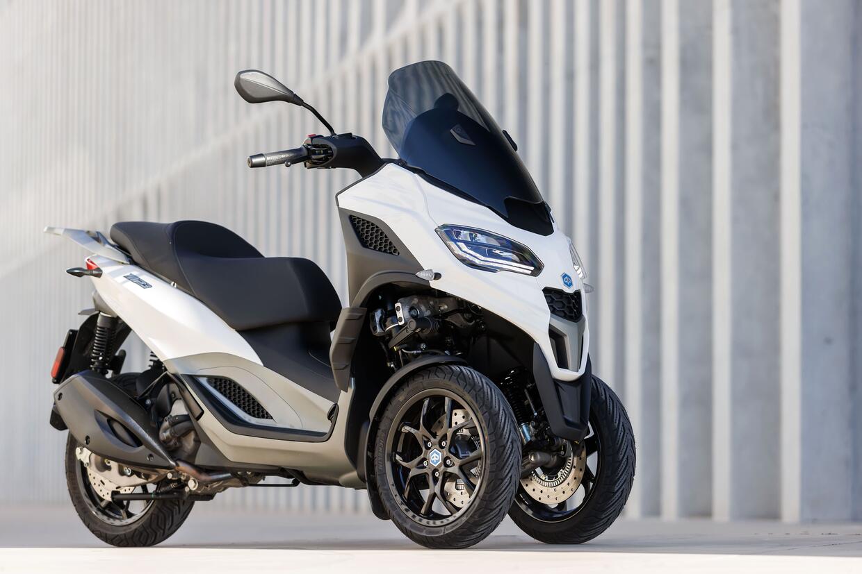 Piaggio MP3 310 2024