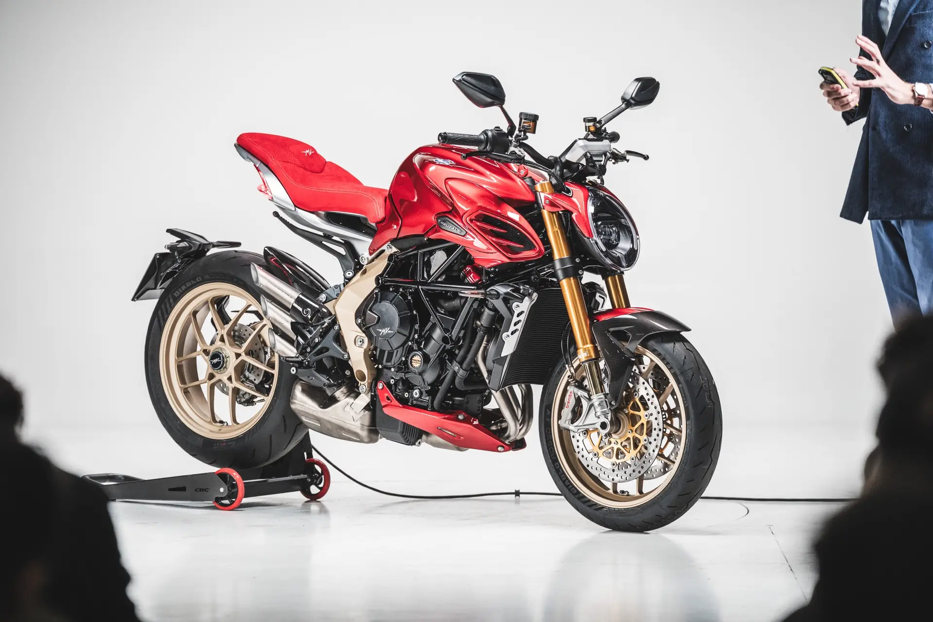 mv-agusta-brutale-950-2.jpg