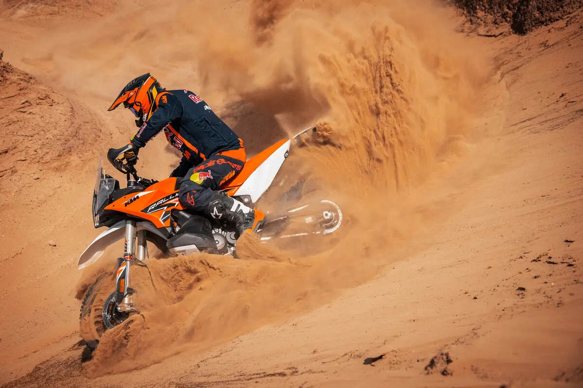 KTM 890 Adventure R Rally dotazione da prima della classe inSella