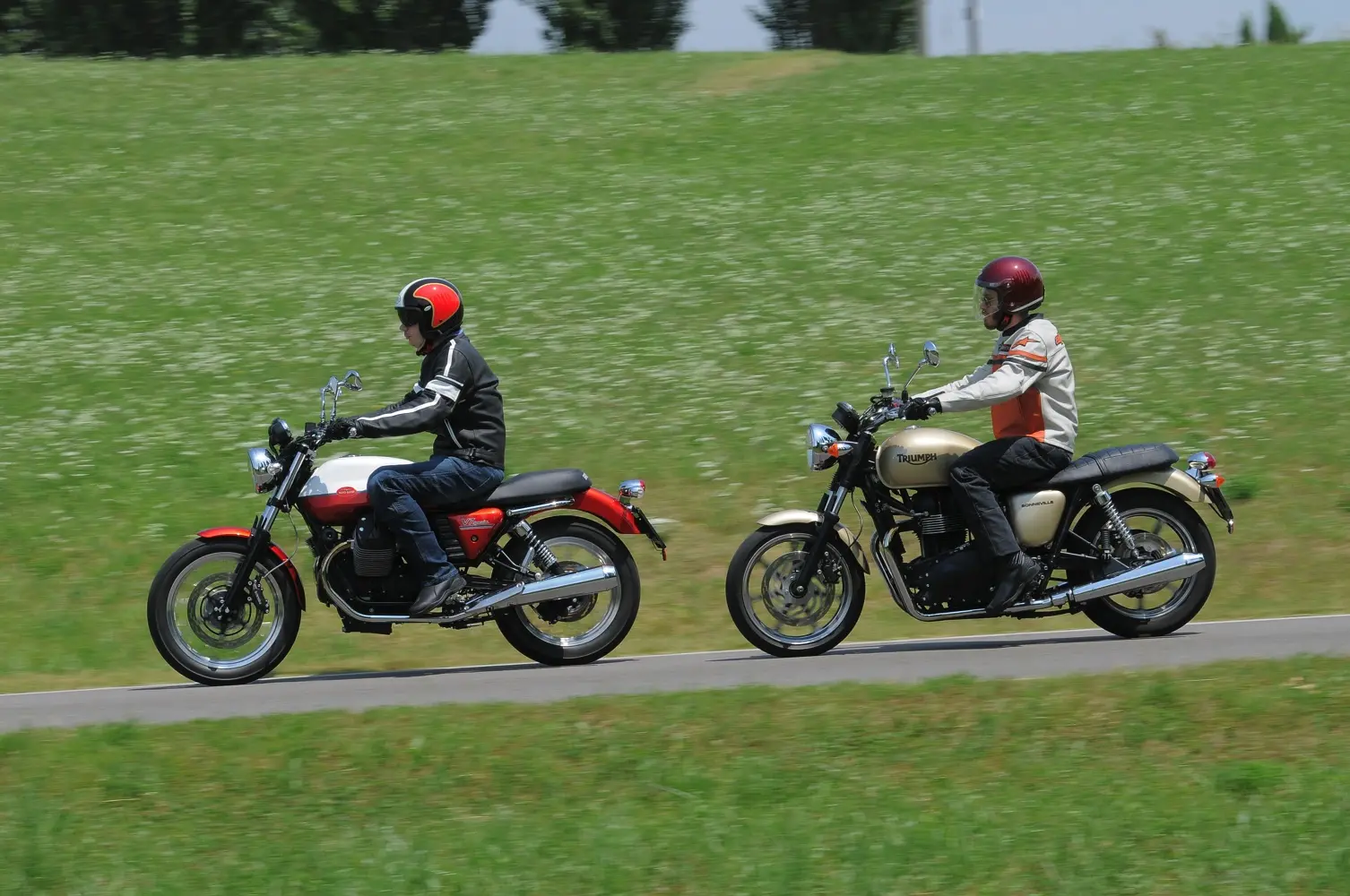 Bonneville vs interceptor cheap
