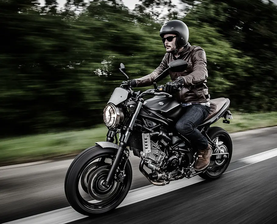 Suzuki SV 650 Scrambler solo per la Francia in edizione limitata inSella