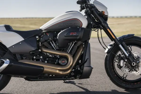 Harley Davidson novita 2019 arriva la drag cruiser FXDR 114 inSella