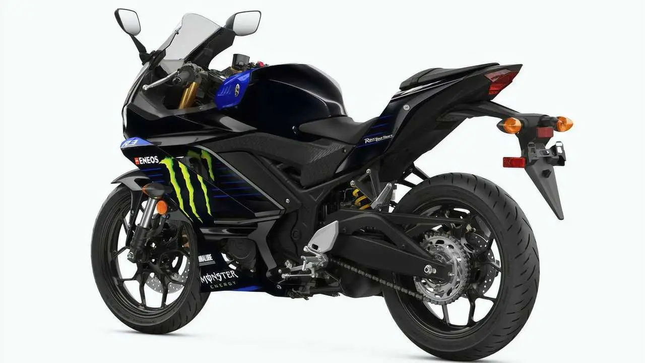 Yamaha r3 bs6 2021 top