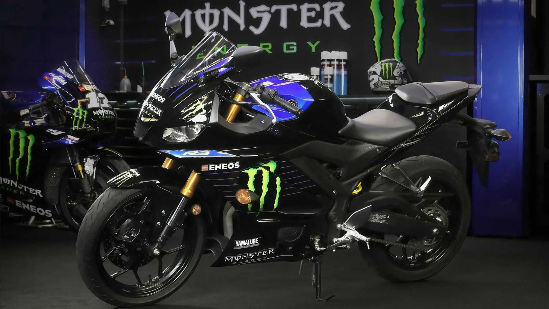 Yamaha r3 bs6 2021 cheap