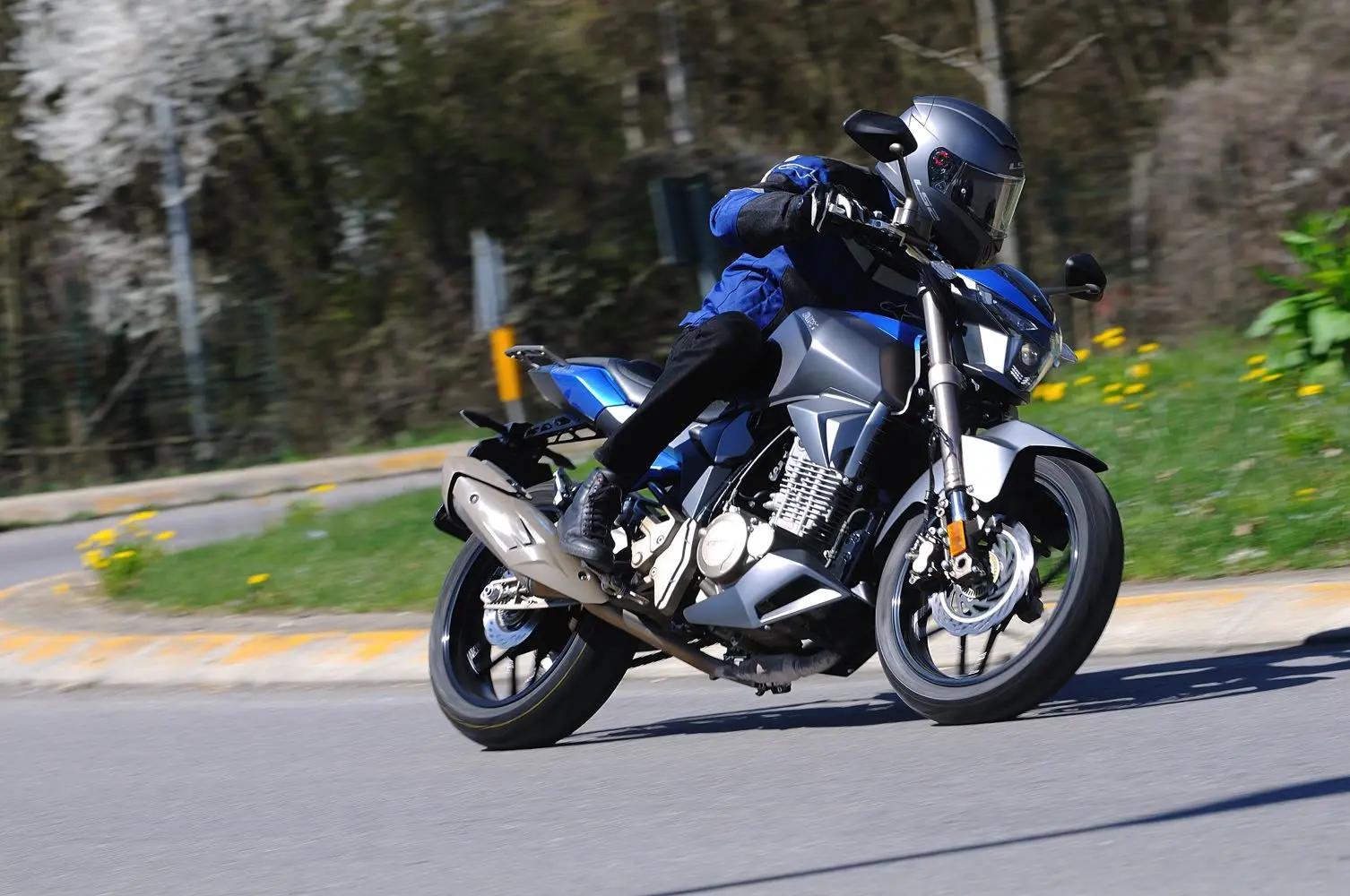 Zontes scrambler 250 outlet