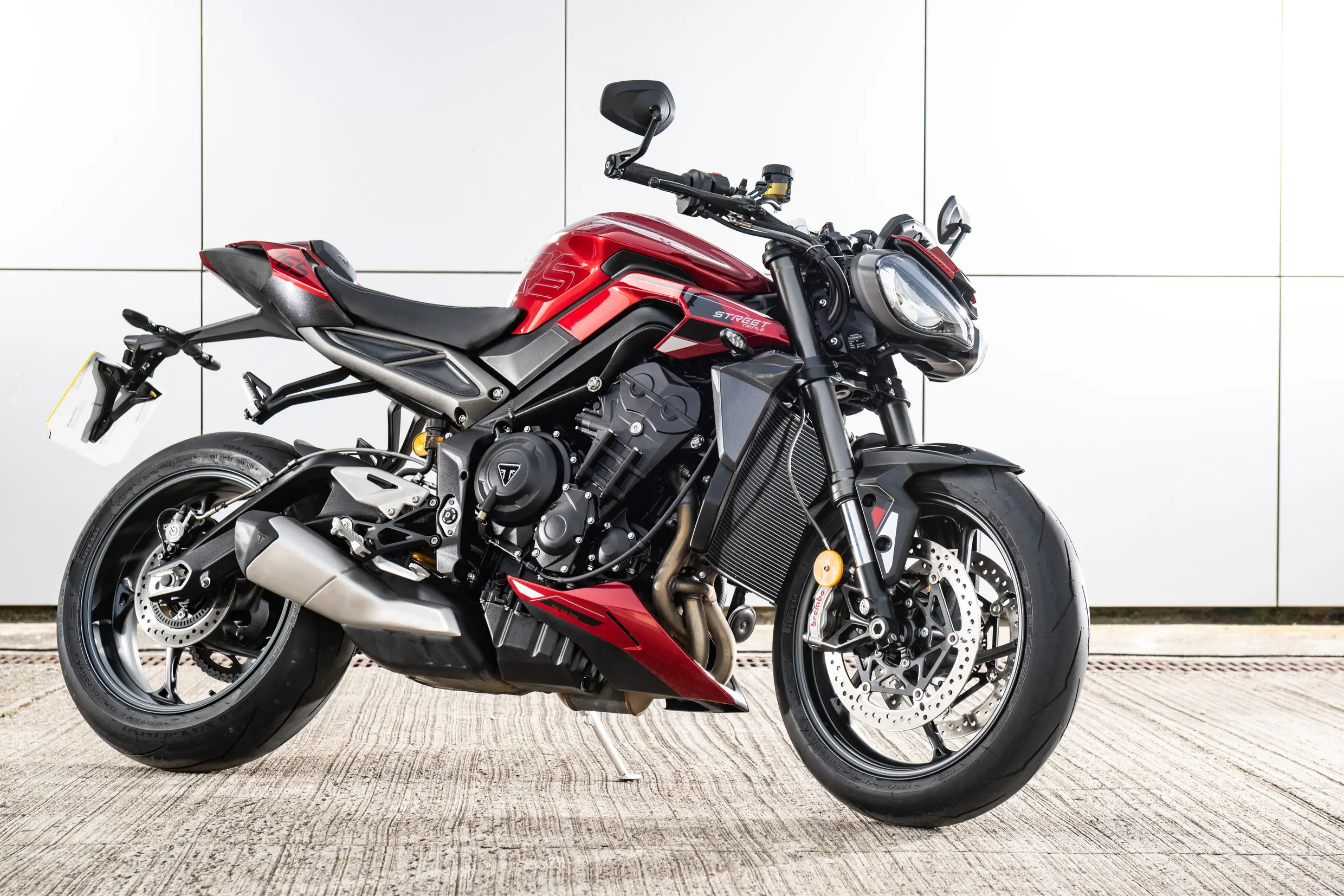 Triumph Street Triple RS va benissimo anche in pista inSella