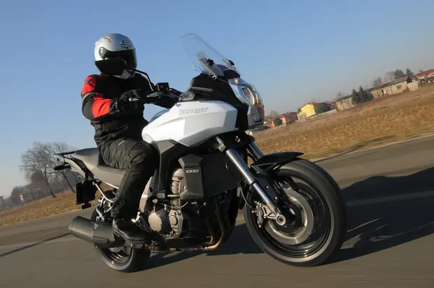 Prova Kawasaki Versys 1000 2012