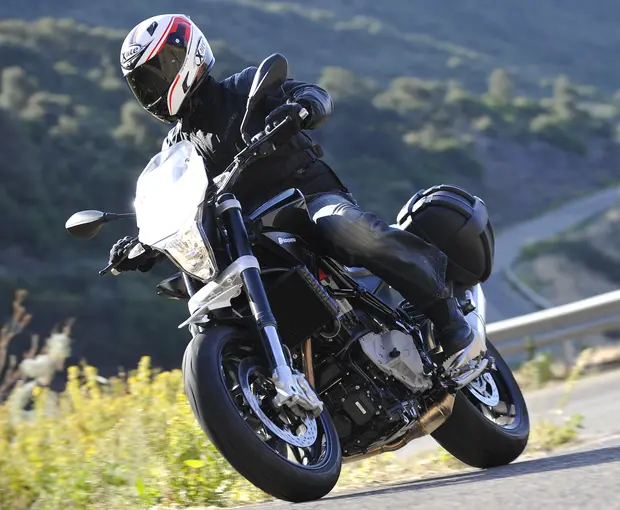 Prova Husqvarna Nuda 900 2012