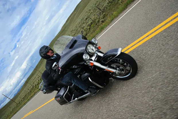 Prova Harley-Davidson Touring Electra Glide Ultra Limited 110th Anniversary 2013