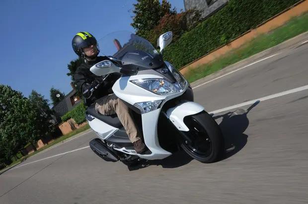 Prova Sym Joymax 300  2012