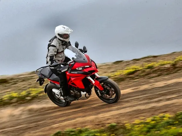 Prova Ducati Multistrada 1200 S 2015