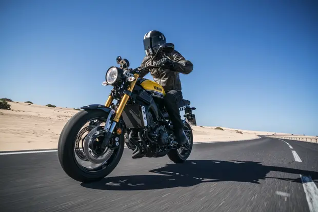 Prova Yamaha XSR 900 2016