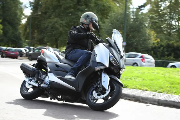 Prova Yamaha Xmax 125 2018