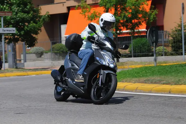 Prova Kymco Agility R16 150i Plus  2016