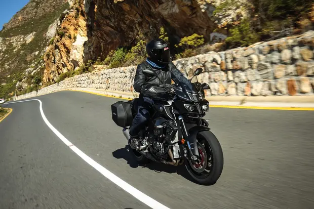 Prova Yamaha MT-10 Tourer Edition 2019