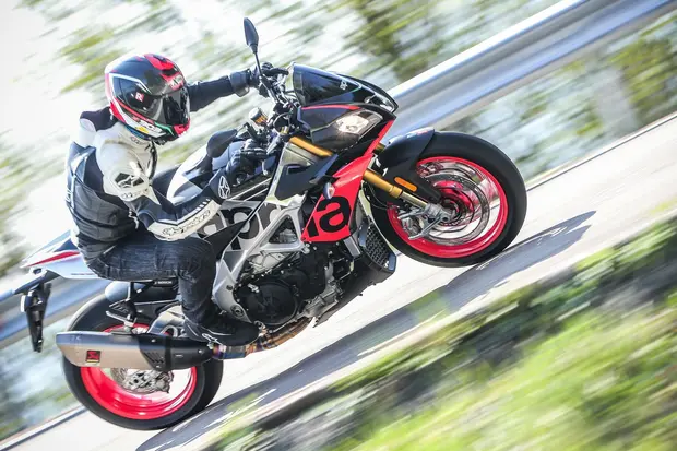 Prova Aprilia Tuono V4 V4 Factory 2019