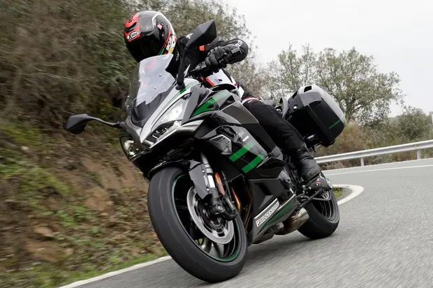 Prova Kawasaki Ninja 1000 SX 2020