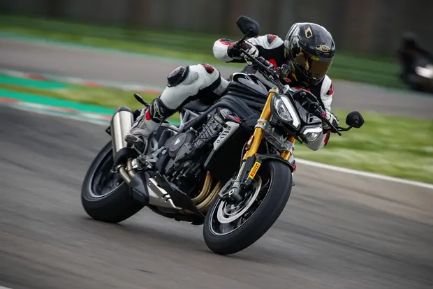 Prova Triumph Speed Triple RS 2021