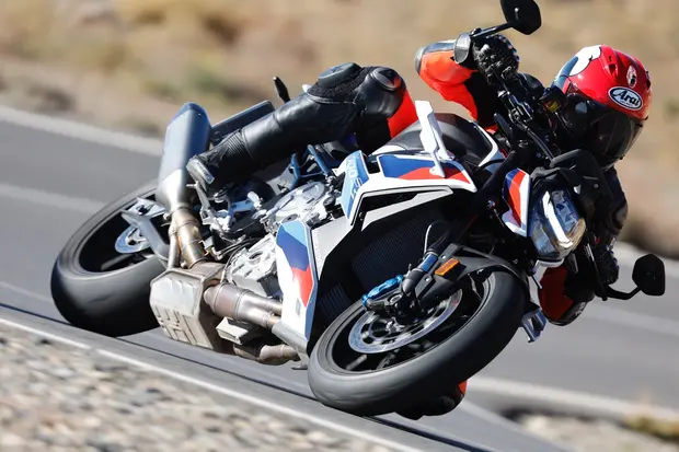 Prova BMW M 1000 R 2023