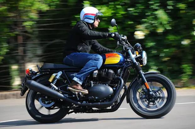 Prova Royal Enfield Interceptor 2021