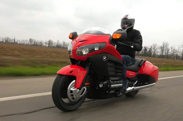 Prova Honda Gold Wing F6B  2013