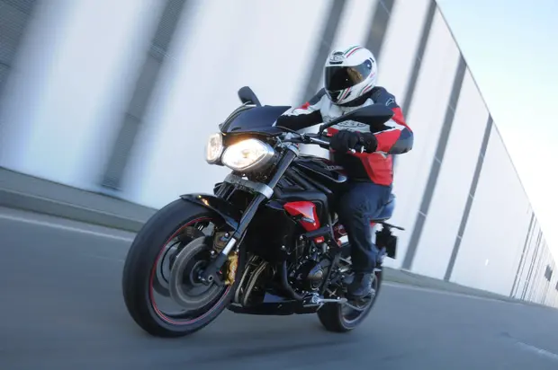 Prova Triumph Street Triple 675 R 2013