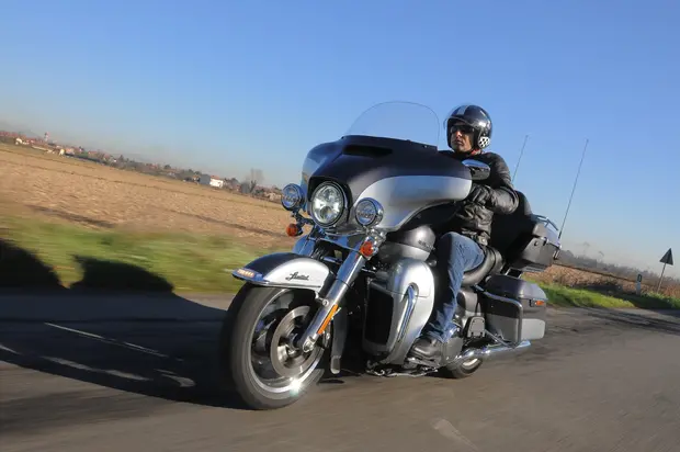 Prova Harley-Davidson Touring Electra Glide Ultra Limited 2014